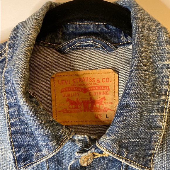 Levi's Blue Denim Vest - Picture 2 of 7